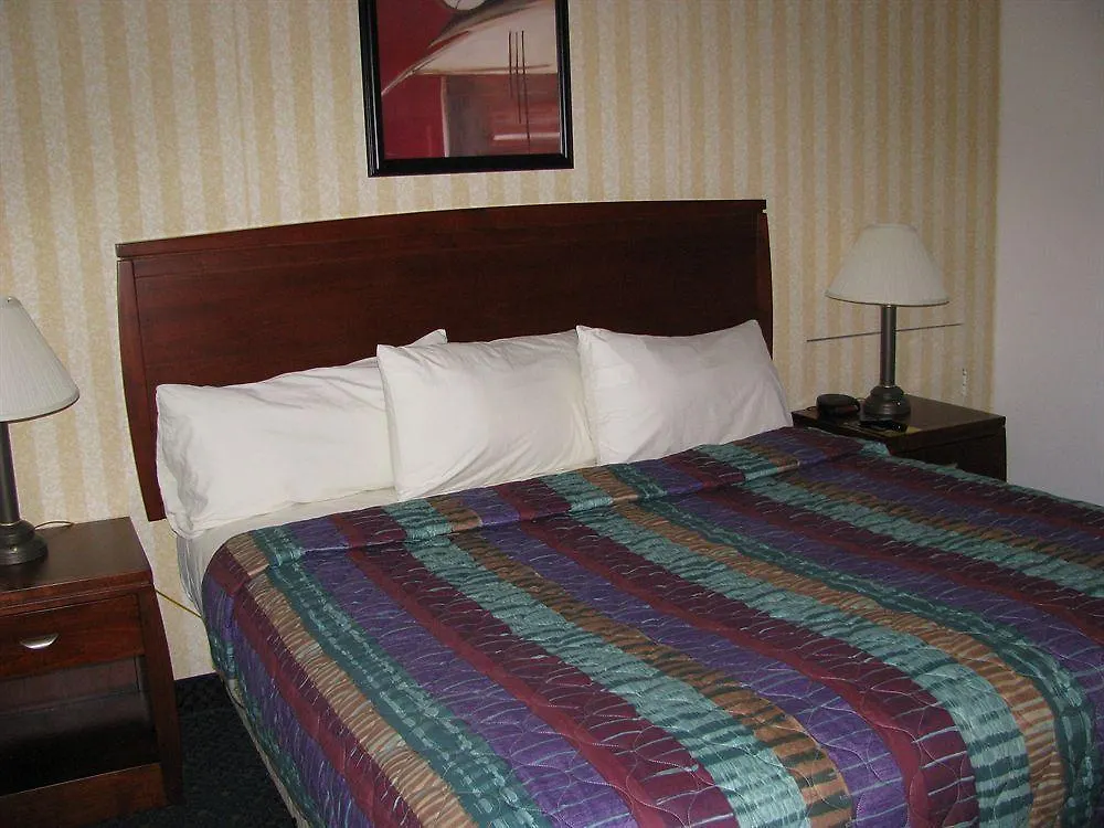 Super 8 By Wyndham Sacramento Hotel Carmichael 2*,